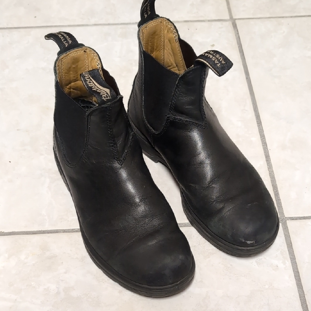 Blundstone Black Leather Ankle Boots